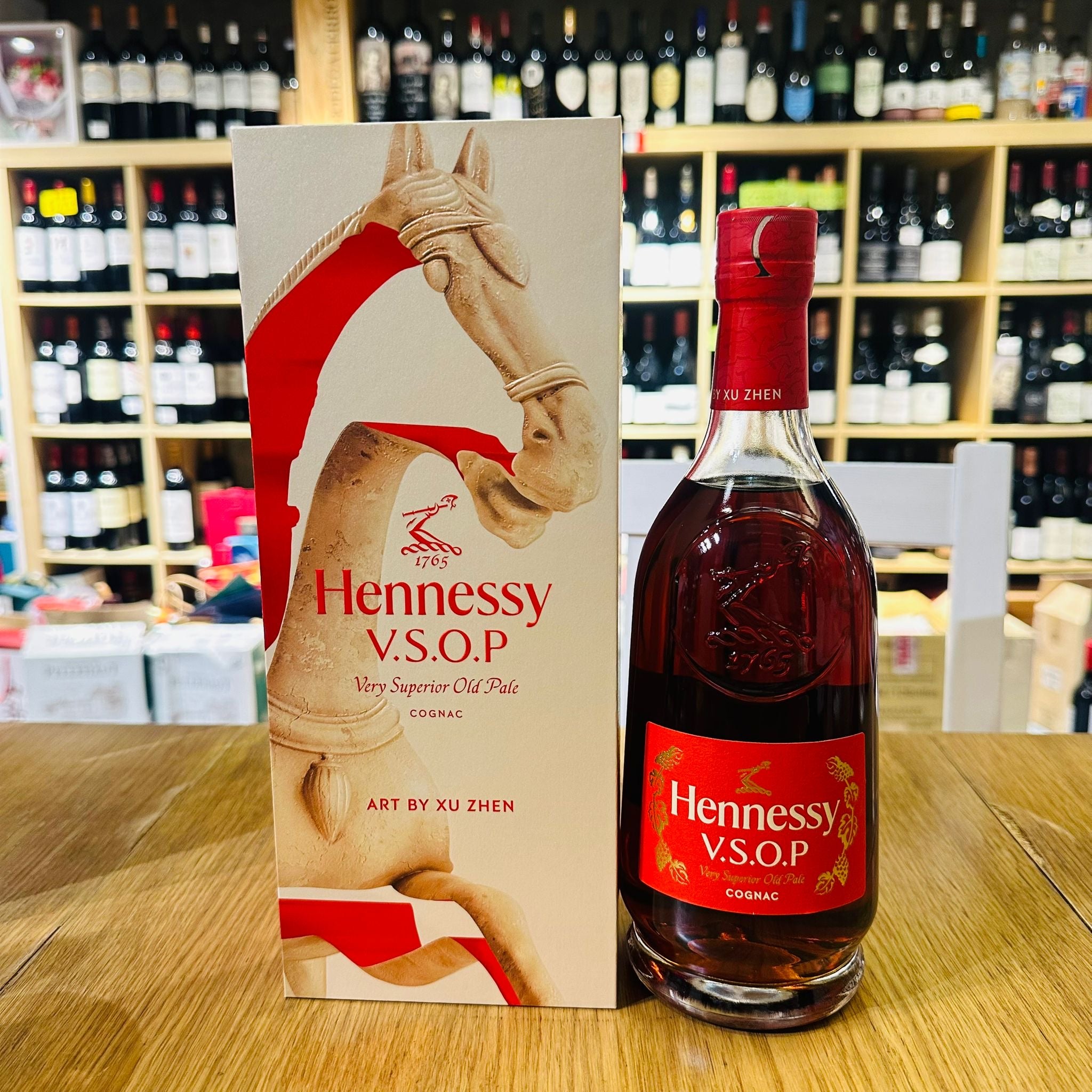 Hennessy VSOP 2026馬年限量版(Xu Zhen藝術聯名)|Costa Wine – Costa