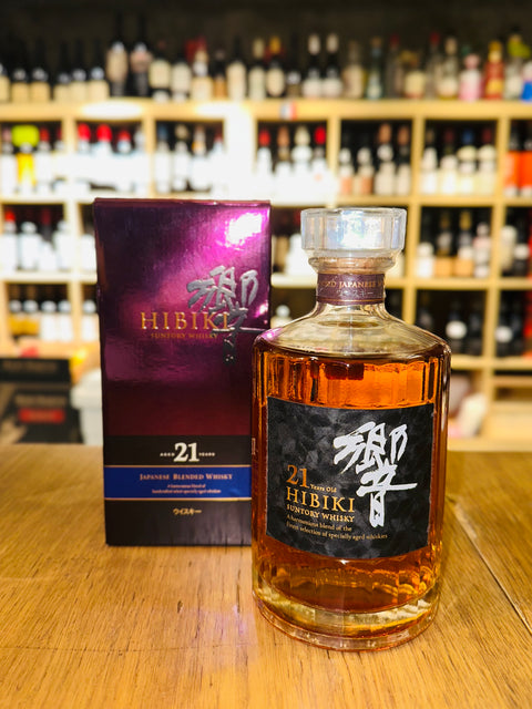 響 HIBIKI 21 Years Old Japanese Blended Whisky