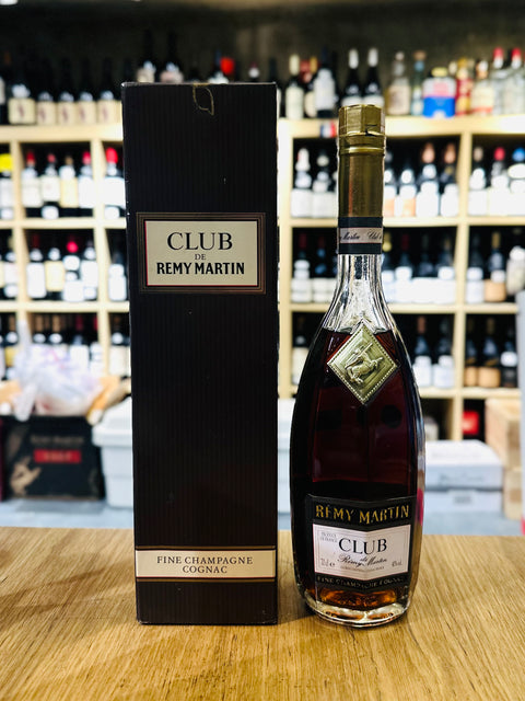 Club de Rémy Martin Fine Champagne Cognac (Old Version)